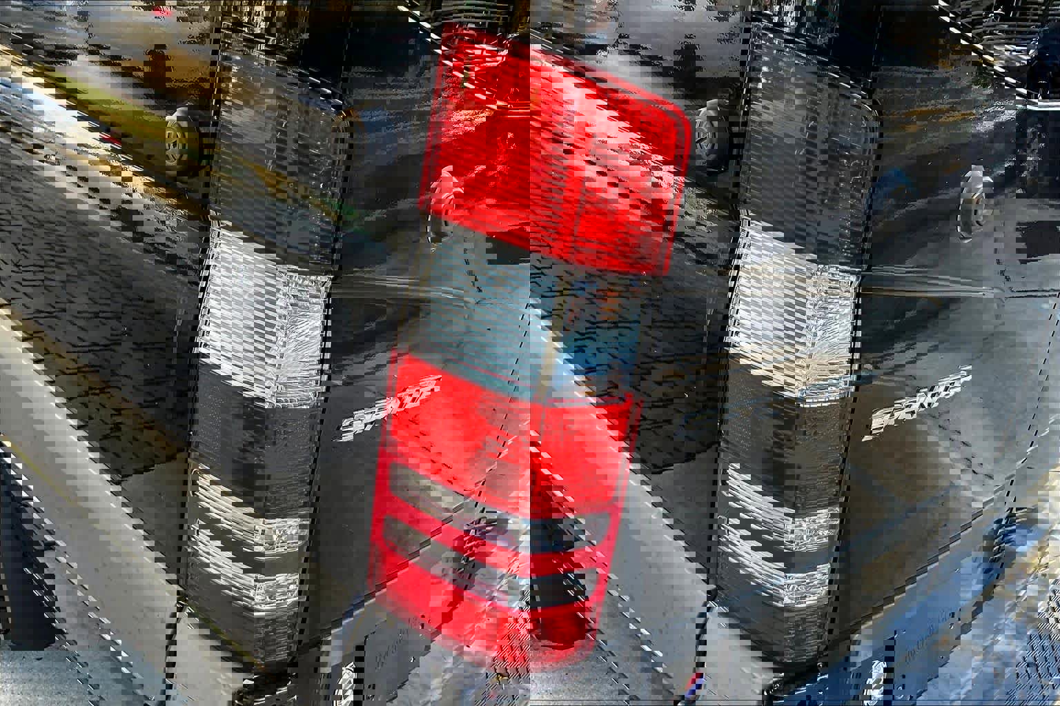 Used 2016 Mercedes-Benz Sprinter 2500 image 26