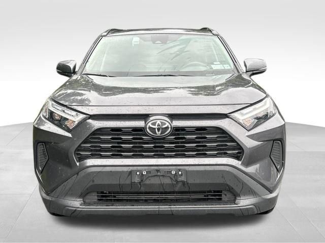 Used 2025 Toyota RAV4 XLE AWD/4WD image 8