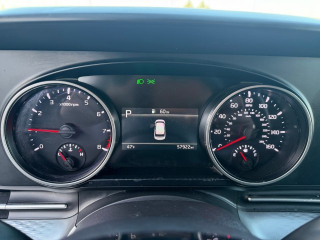 Certified 2024 Kia Carnival LX FWD image 16