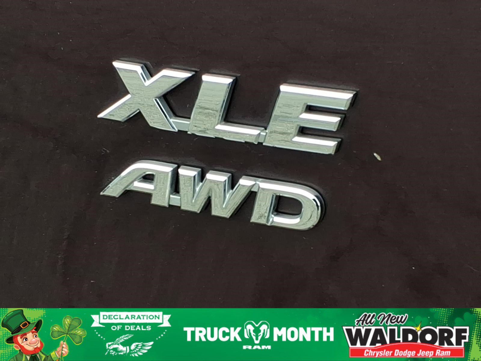 Used 2017 Toyota RAV4 XLE w/ All Weather Liner Package image 4