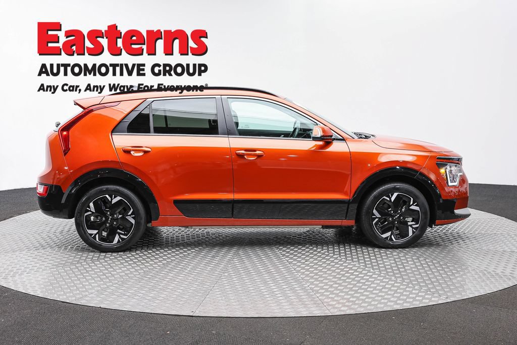 Used 2023 Kia Niro Wind w/ Wind Preserve Package FWD image 4