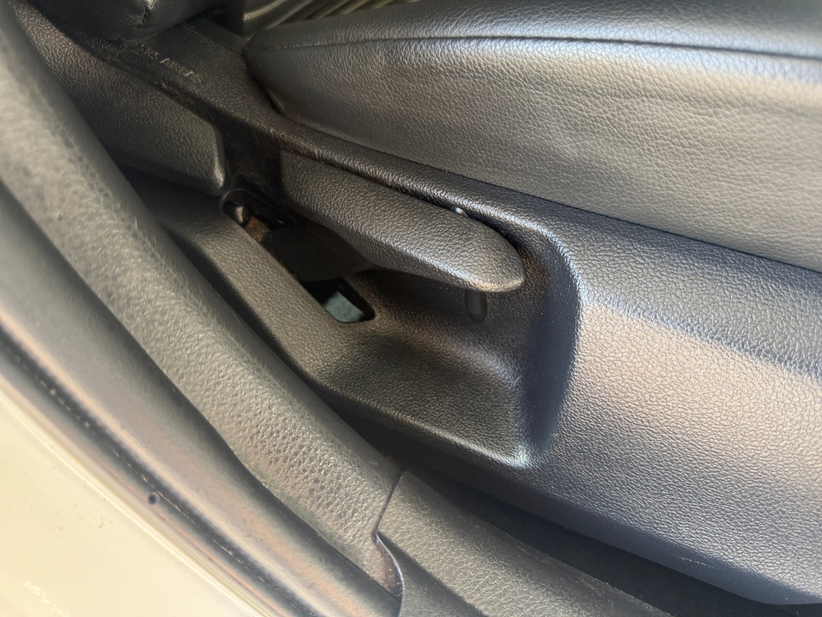 Used 2023 Toyota Camry SE w/ Protection Package (Q2) (TMS) FWD image 28