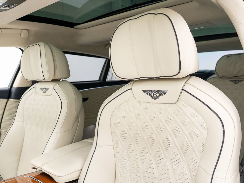 Certified 2024 Bentley Flying Spur Azure AWD/4WD image 16
