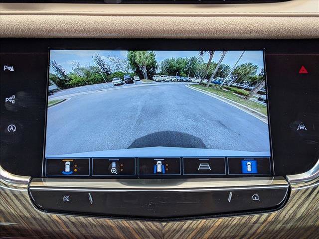 Used 2023 Cadillac XT6 Premium Luxury w/ Platinum Package AWD/4WD image 14