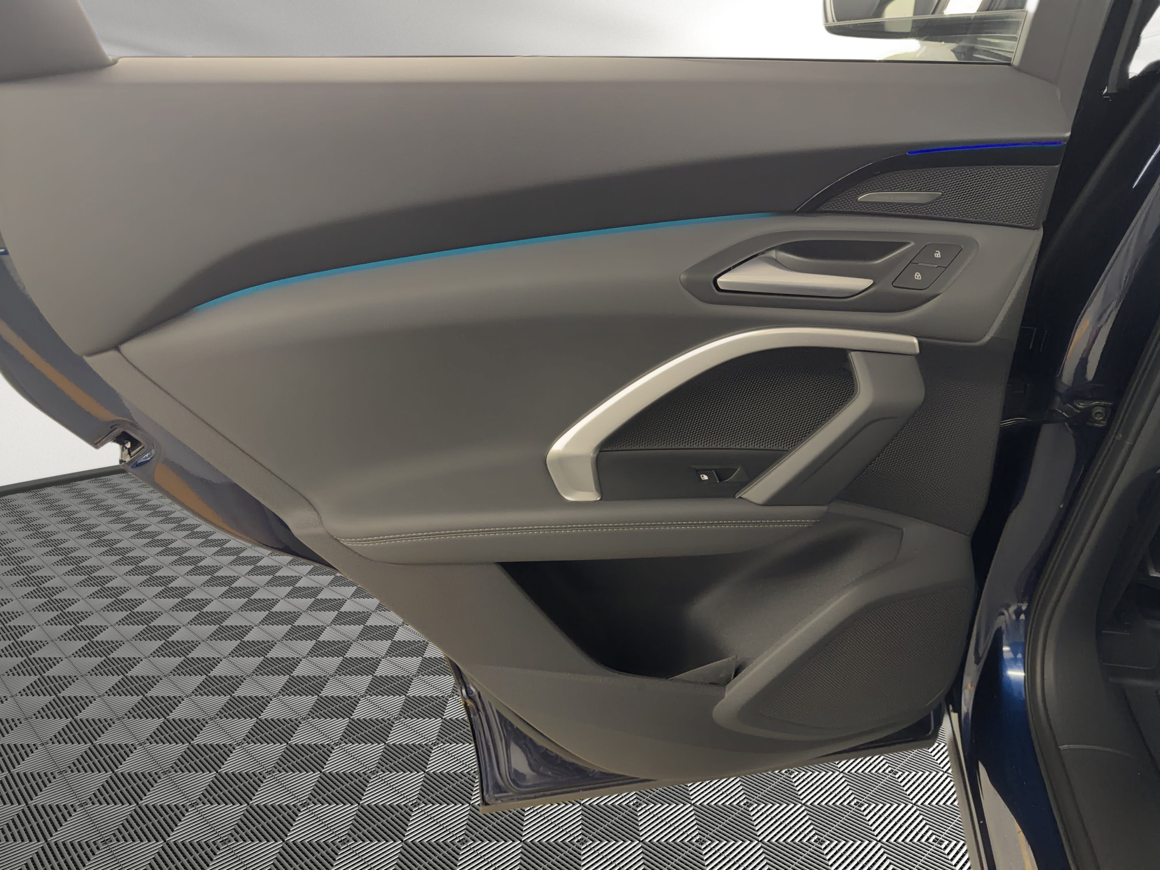 Certified 2025 Audi Q5 Premium Plus w/ Premium Plus image 17