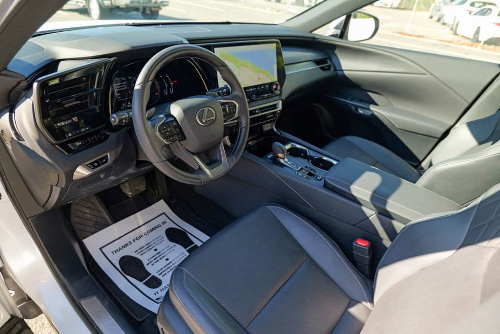 Used 2024 Lexus RX 350 Premium w/ Accessory Package (Z1) AWD/4WD image 19