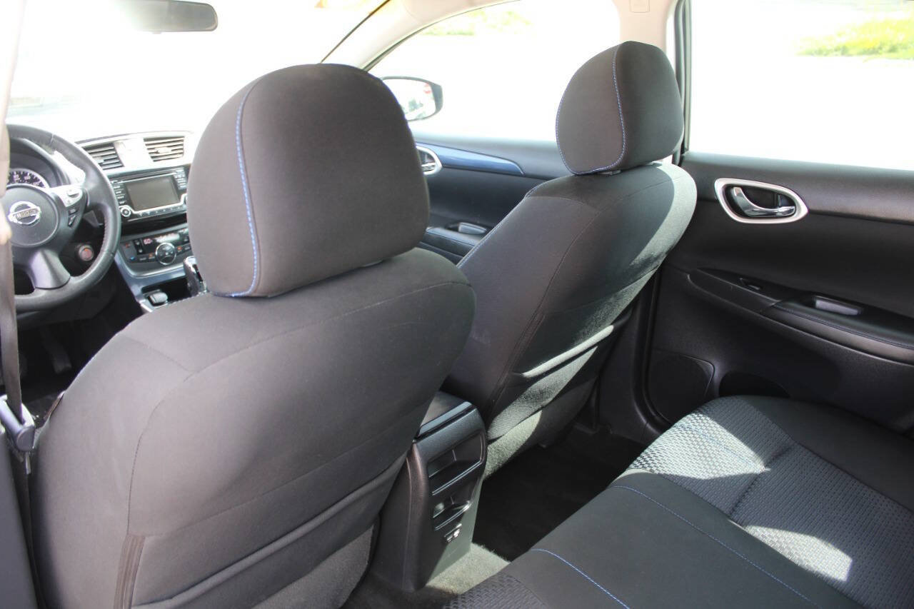 Used 2018 Nissan Sentra SR FWD image 16