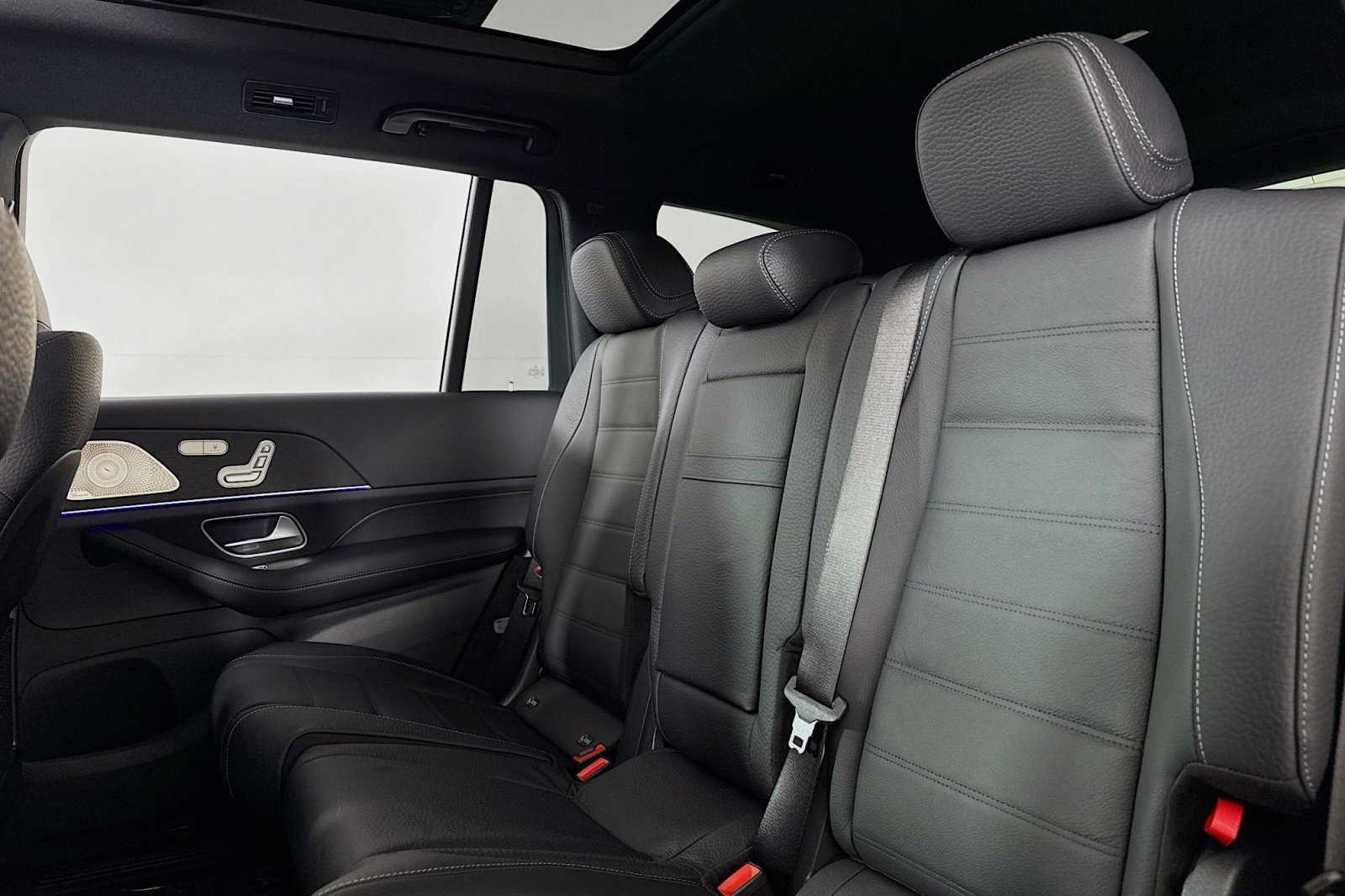 New 2026 Mercedes-Benz GLS 580 4MATIC image 7