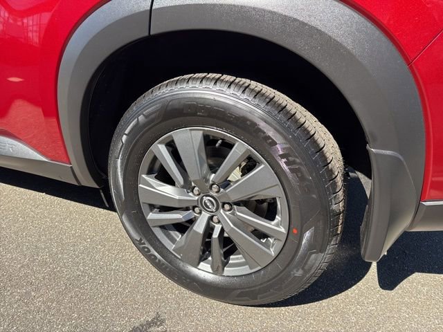 Used 2022 Nissan Pathfinder SV image 9