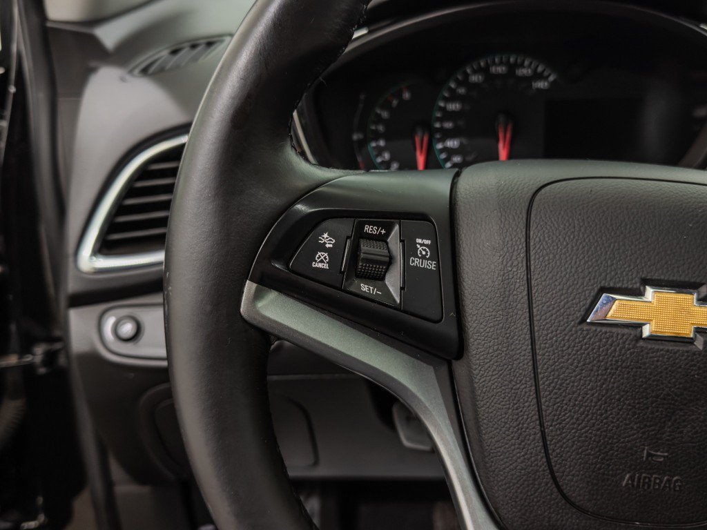 Used 2020 Chevrolet Trax Premier FWD image 27