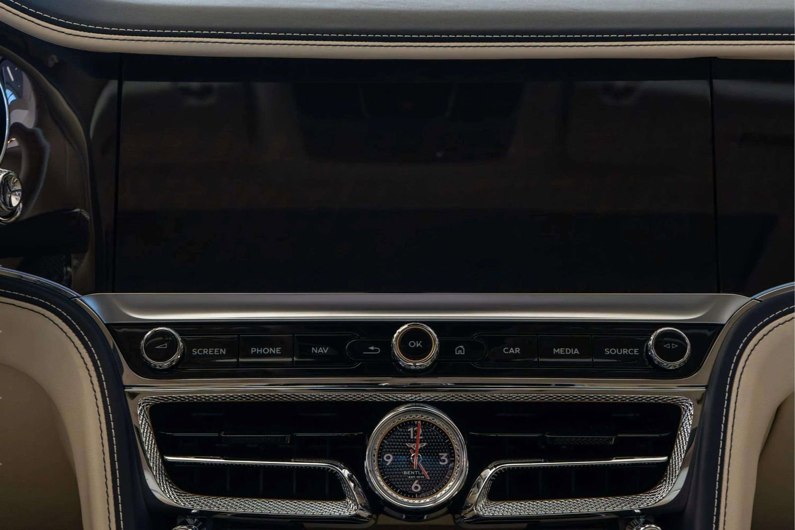 Used 2023 Bentley Flying Spur Azure AWD/4WD image 43