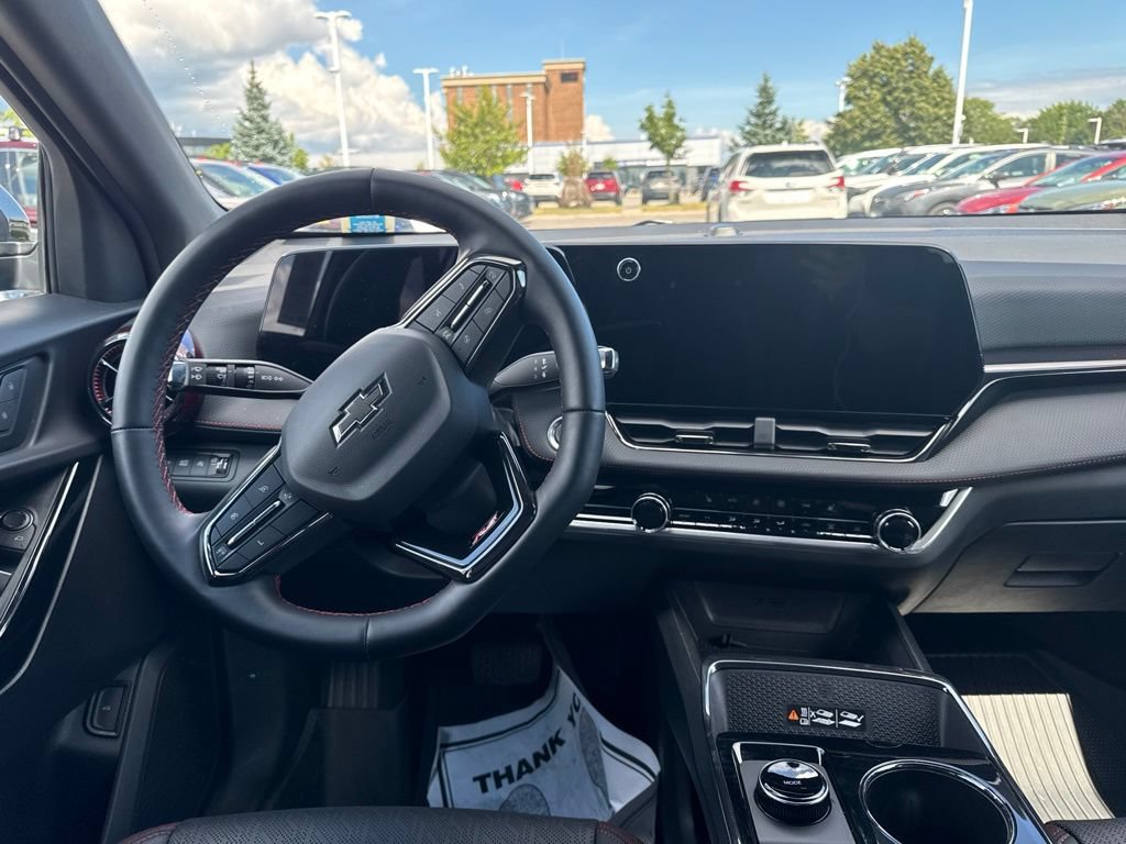 Used 2025 Chevrolet Equinox RS AWD/4WD image 7