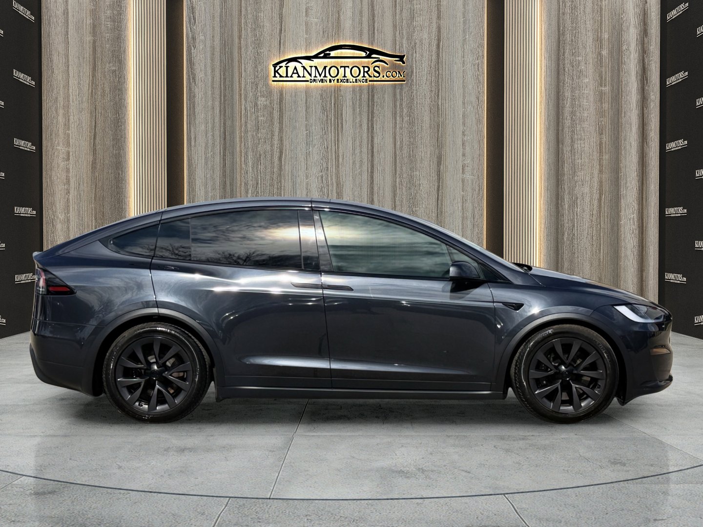 Used 2024 Tesla Model X Long Range image 14