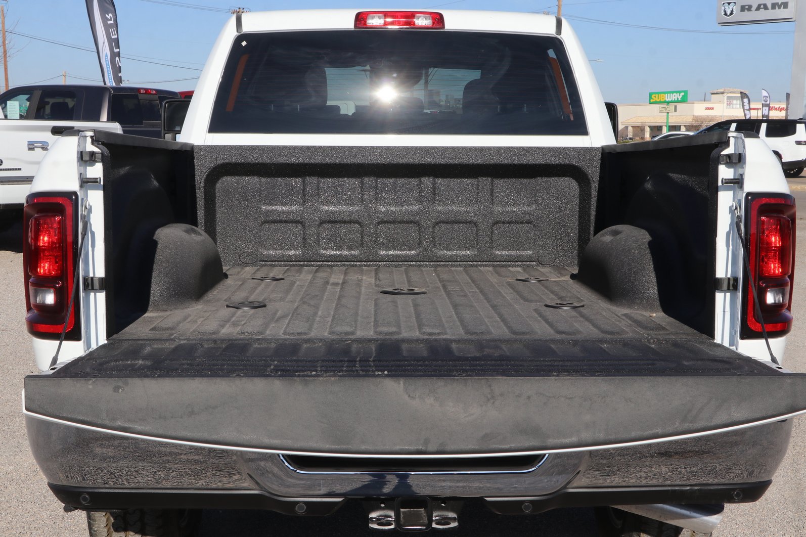 New 2026 RAM 2500 Big Horn AWD/4WD image 28