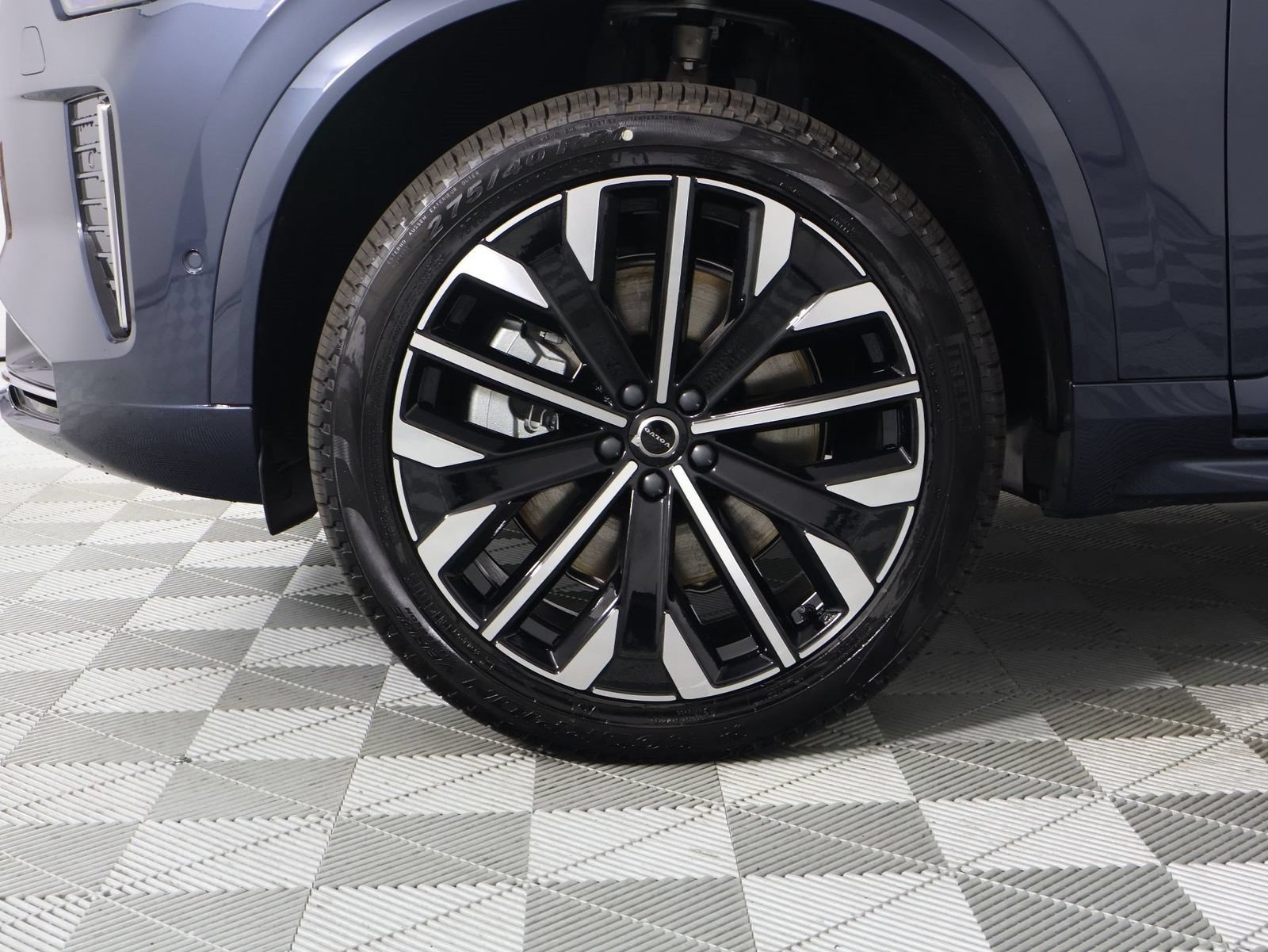 New 2026 Volvo XC90 T8 Ultra w/ Protection Package AWD/4WD image 13