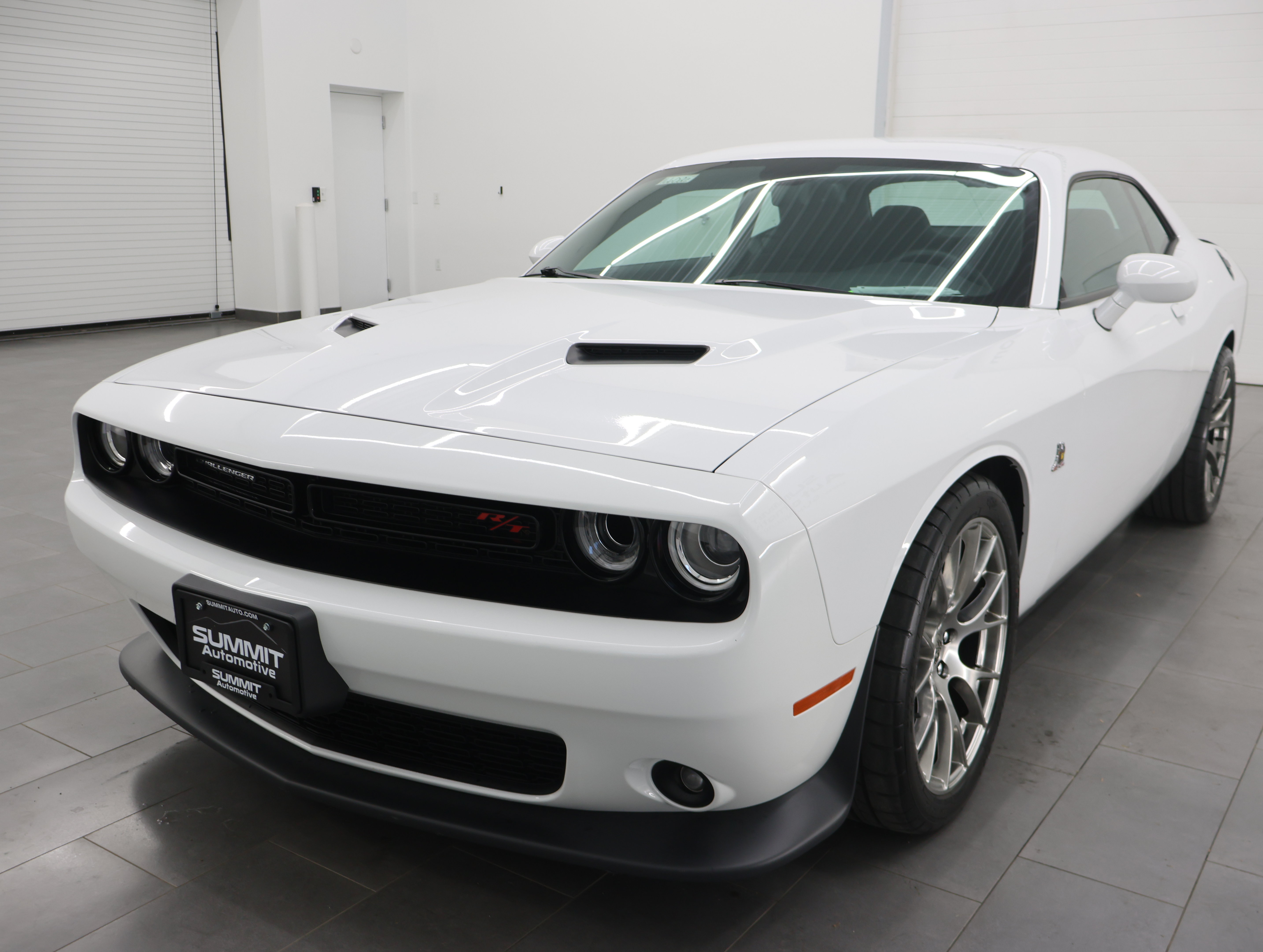 Used 2016 Dodge Challenger R/T Scat Pack RWD image 7