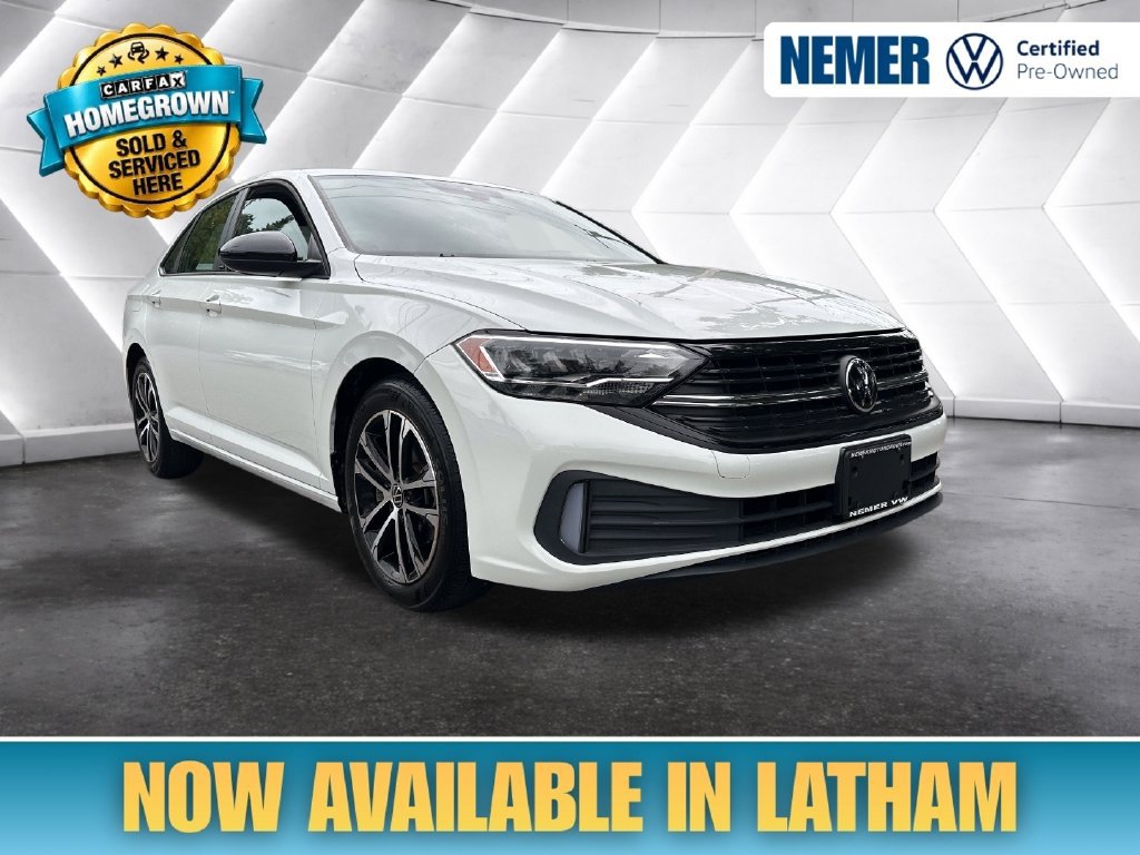 Used 2024 Volkswagen Jetta Sport FWD image 5
