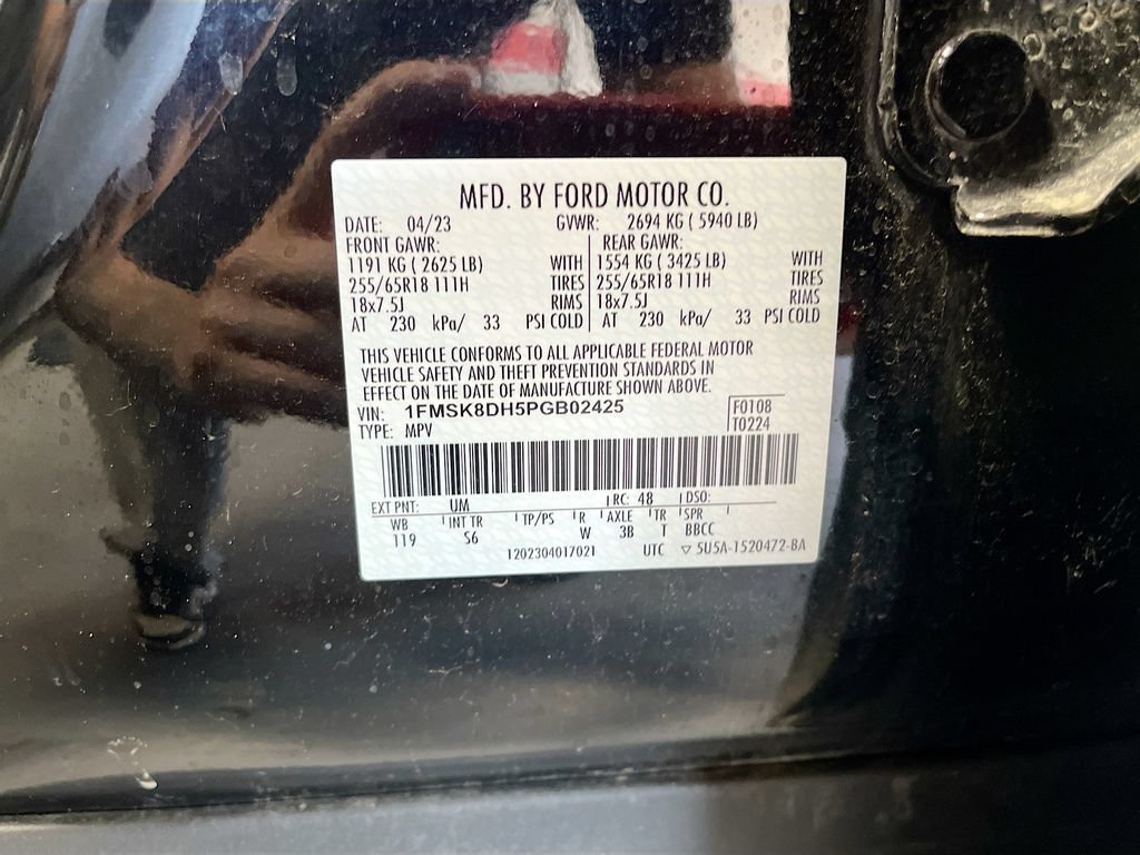 Used 2023 Ford Explorer XLT w/ Equipment Group 202A AWD/4WD image 33