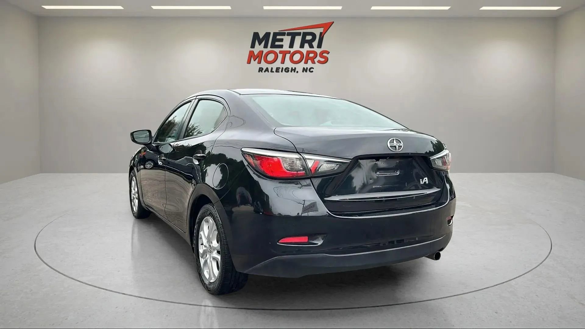 Used 2016 Scion iA image 7