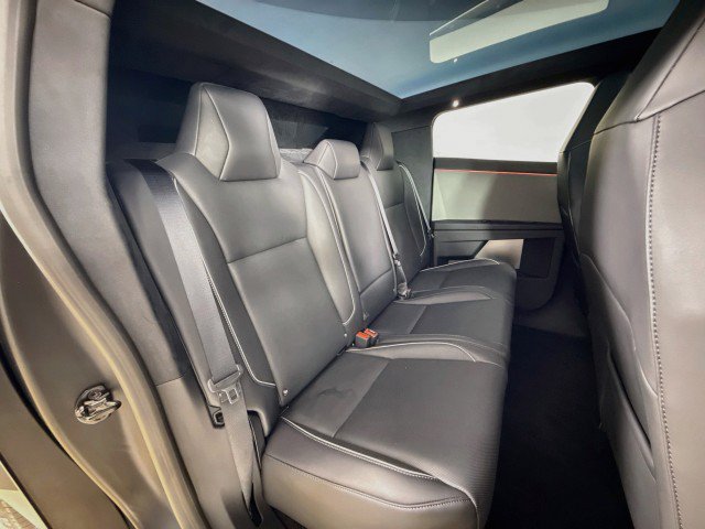 Used 2024 Tesla Cybertruck AWD Crew Cab image 26