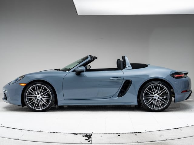 Certified 2024 Porsche 718 Boxster RWD image 2