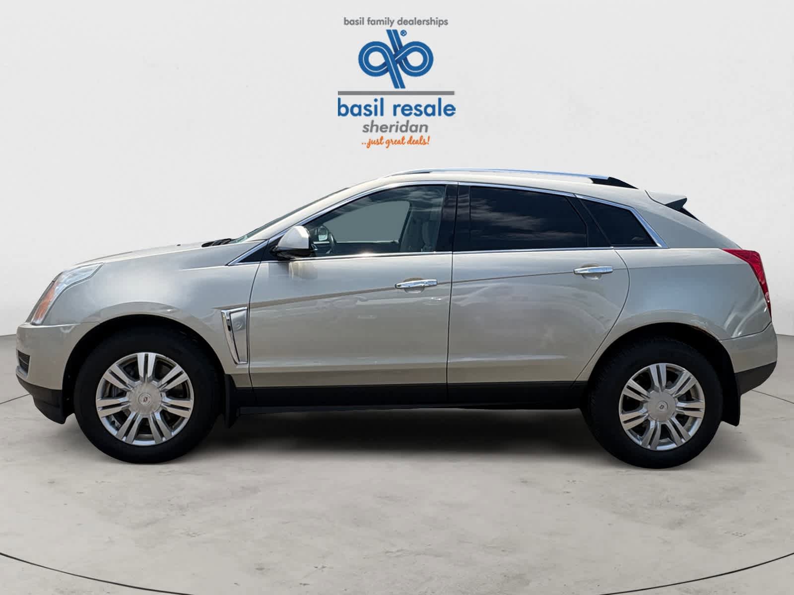 Used 2015 Cadillac SRX Luxury w/ Driver Awareness Package AWD/4WD image 3