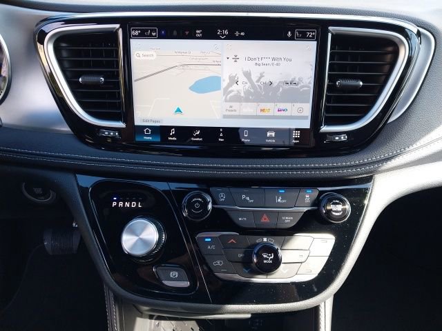 New 2026 Chrysler Pacifica Limited w/ S Appearance Package image 14