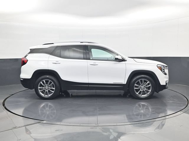 Used 2022 GMC Terrain SLT AWD/4WD image 4