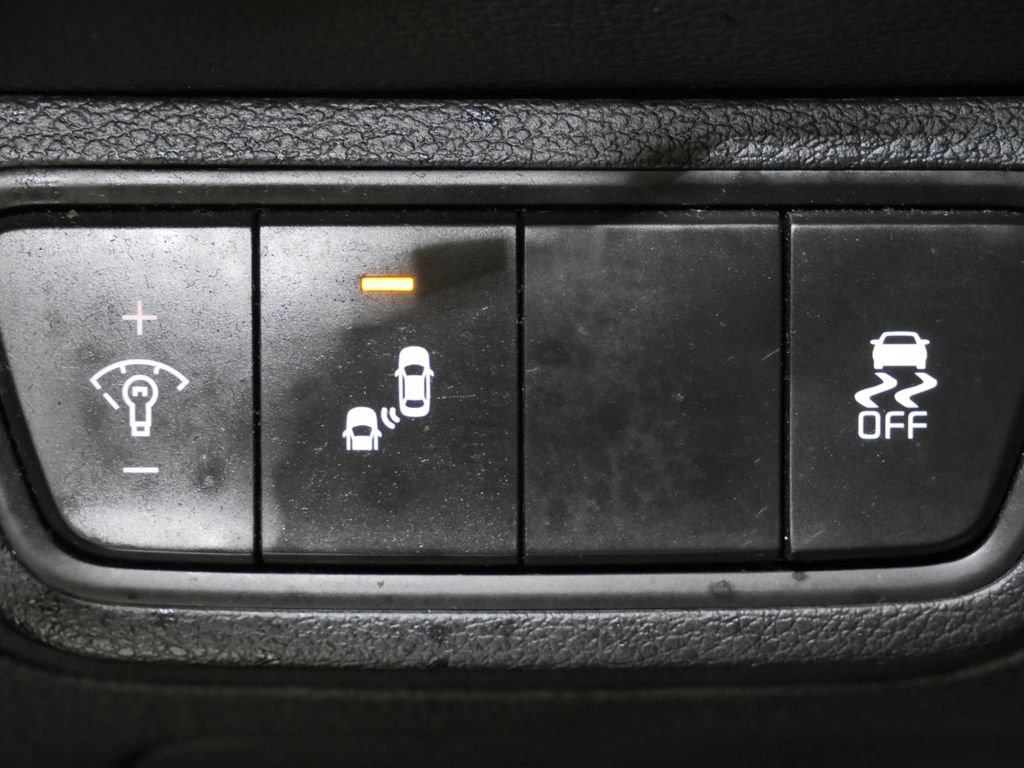 Used 2023 Kia Forte GT FWD image 14