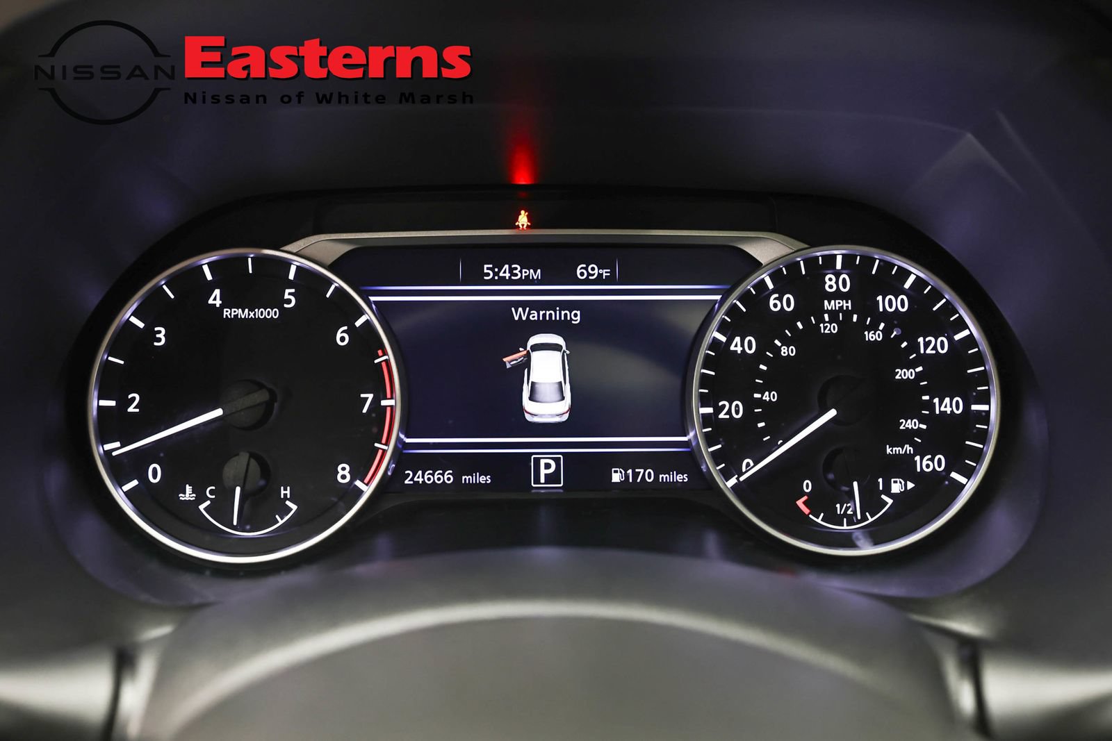 Used 2023 Nissan Sentra SR w/ SR Premium Package FWD image 17
