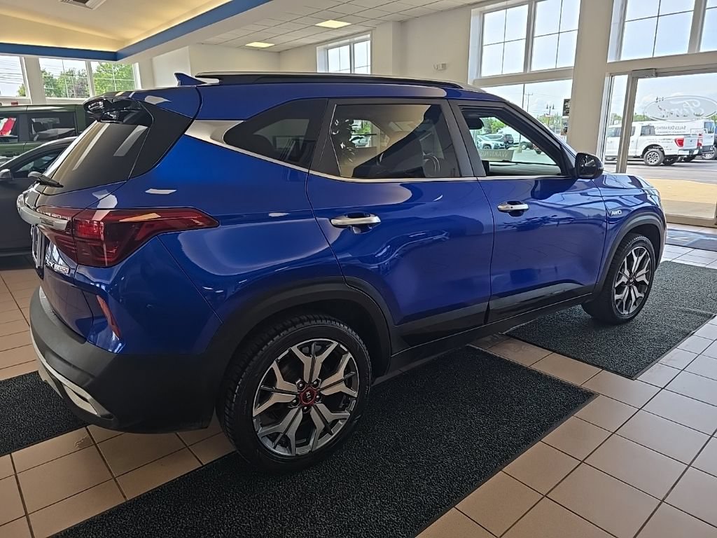 Used 2021 Kia Seltos SX w/ SX Sunroof Package AWD/4WD image 8
