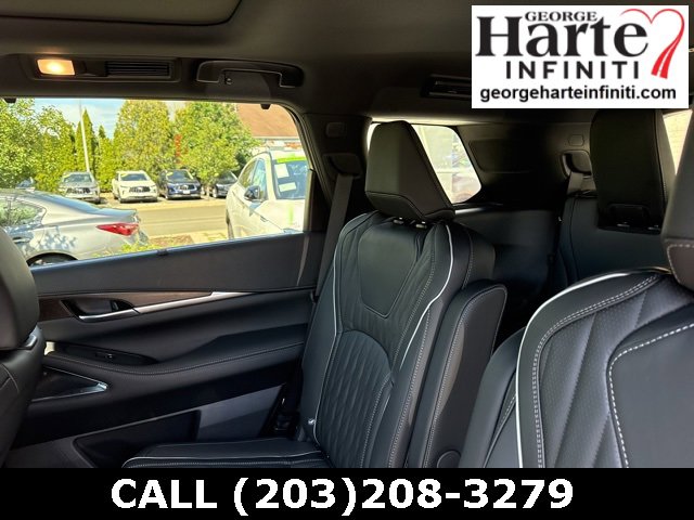 New 2026 INFINITI QX60 Autograph w/ Dark Cargo Package image 16