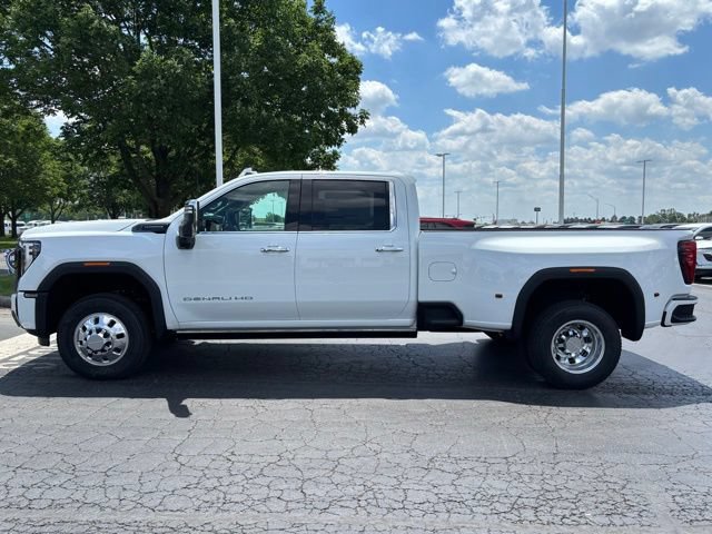 New 2026 GMC Sierra 3500 Denali Ultimate AWD/4WD image 15