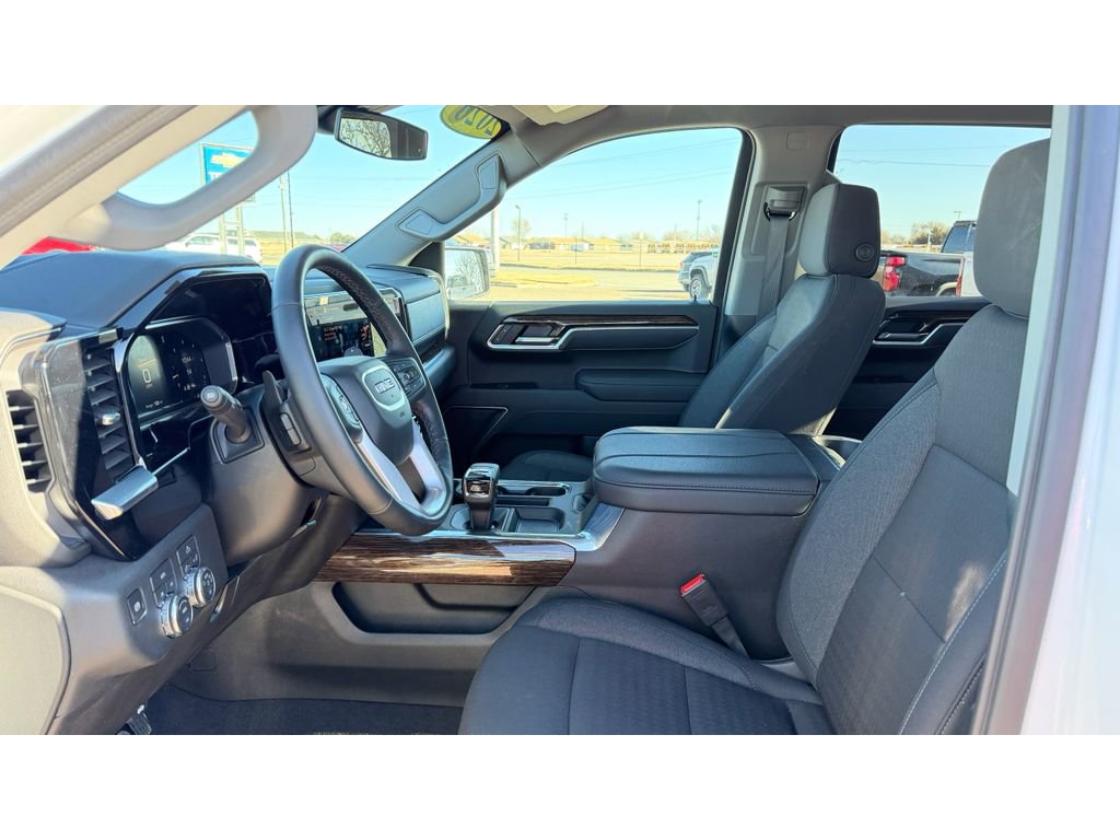 Used 2026 GMC Sierra 1500 Elevation image 10