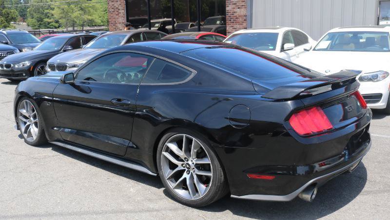 Used 2017 Ford Mustang GT RWD image 5
