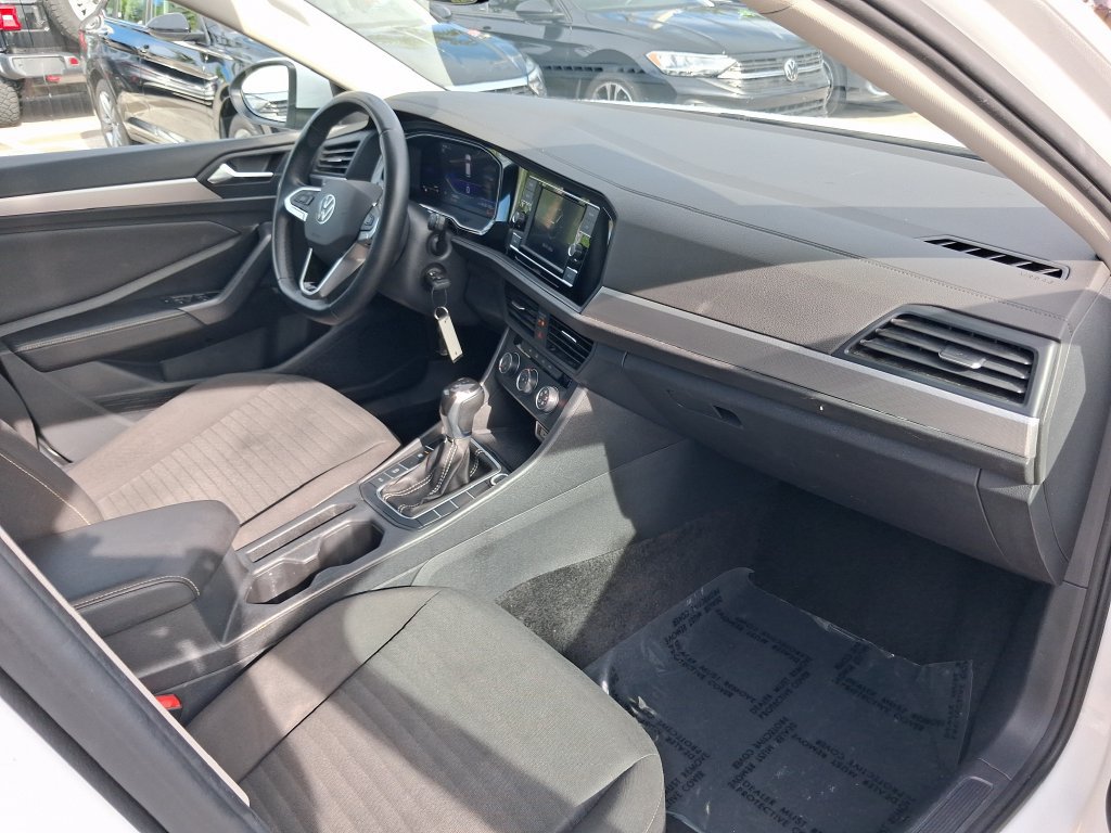 Certified 2024 Volkswagen Jetta S FWD image 21