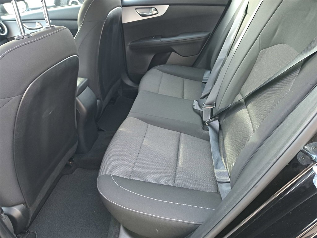 Used 2022 Kia Forte LXS w/ LXS Technology Package image 13