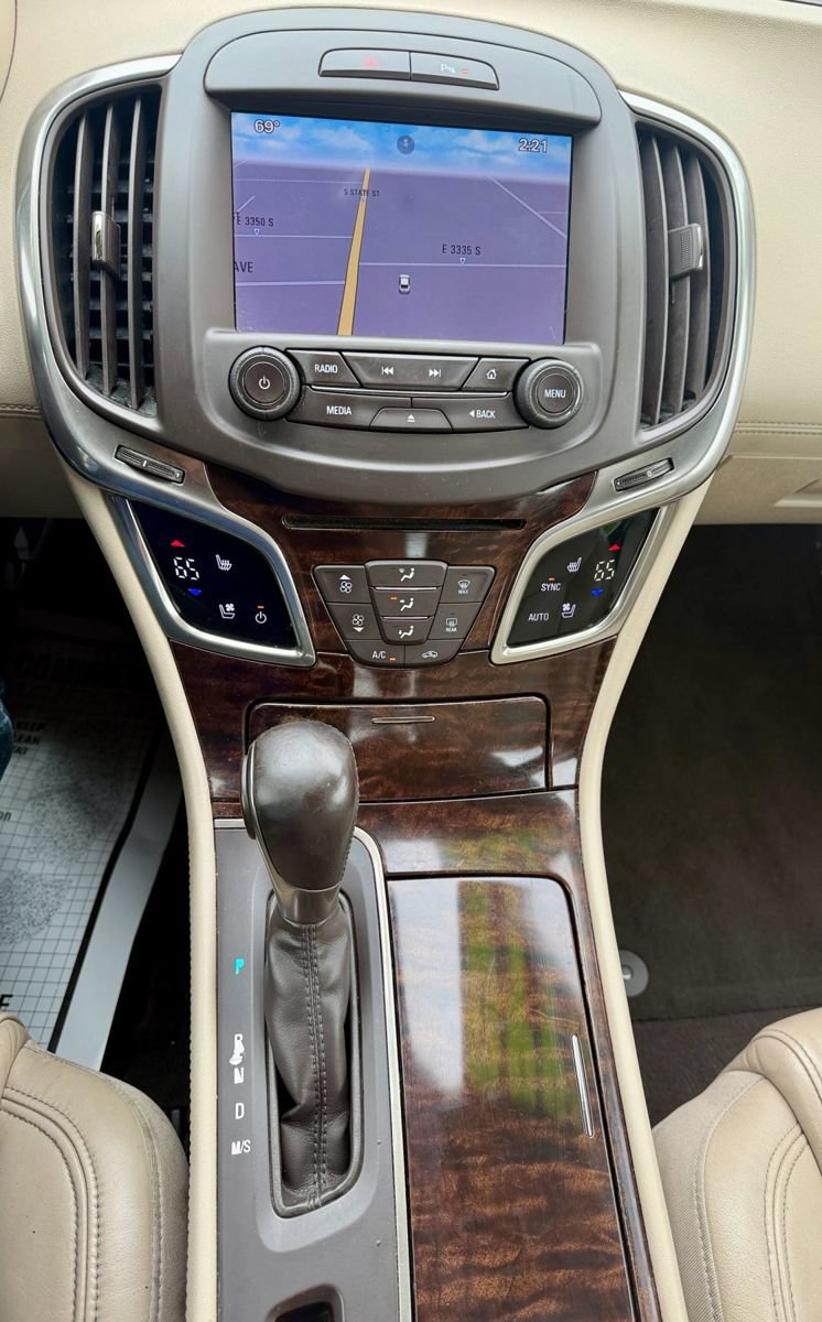 Used 2014 Buick LaCrosse Premium FWD image 32