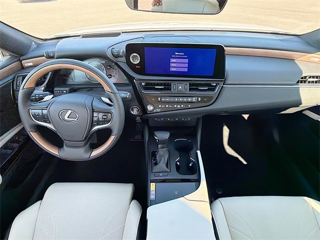 New 2025 Lexus ES 350 Ultra Luxury image 19