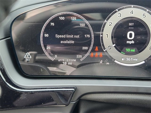 New 2025 Porsche Cayenne Turbo image 24