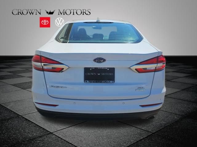 Used 2020 Ford Fusion SE FWD image 5
