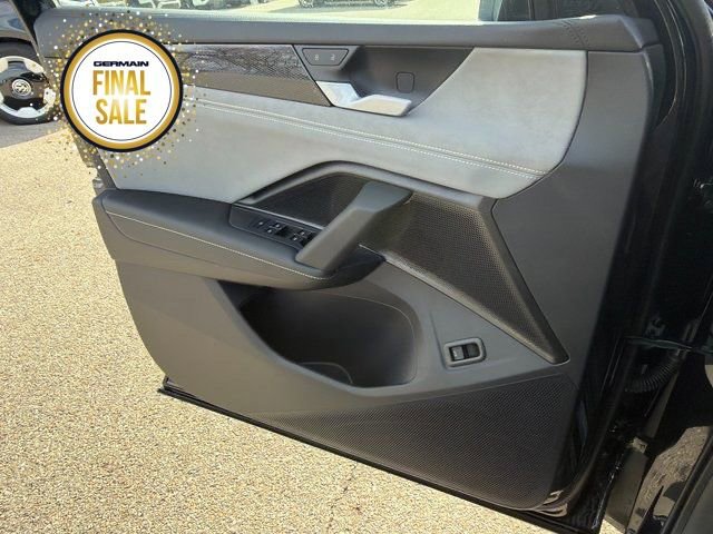 New 2026 Volkswagen Tiguan SE R-Line image 19