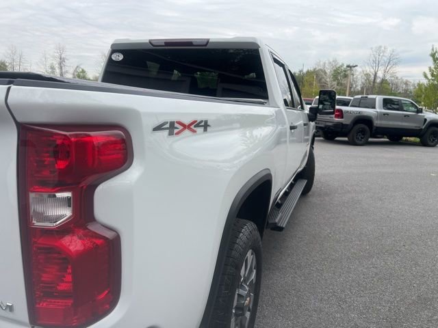 Used 2023 Chevrolet Silverado 2500 Custom w/ Custom Convenience Package AWD/4WD image 6