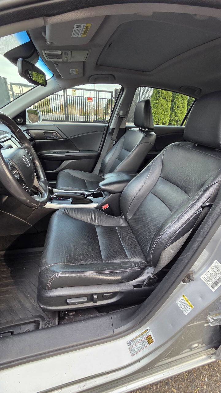 Used 2014 Honda Accord Touring image 8