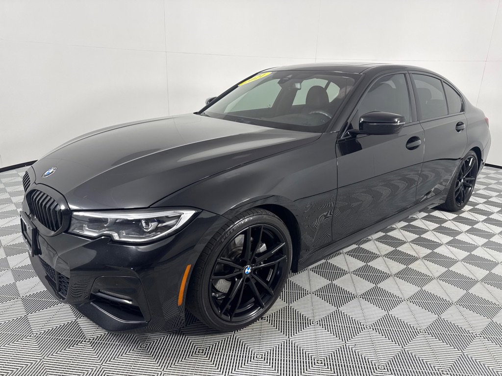 Used 2021 BMW 330i Sedan w/ M Sport Package image 10