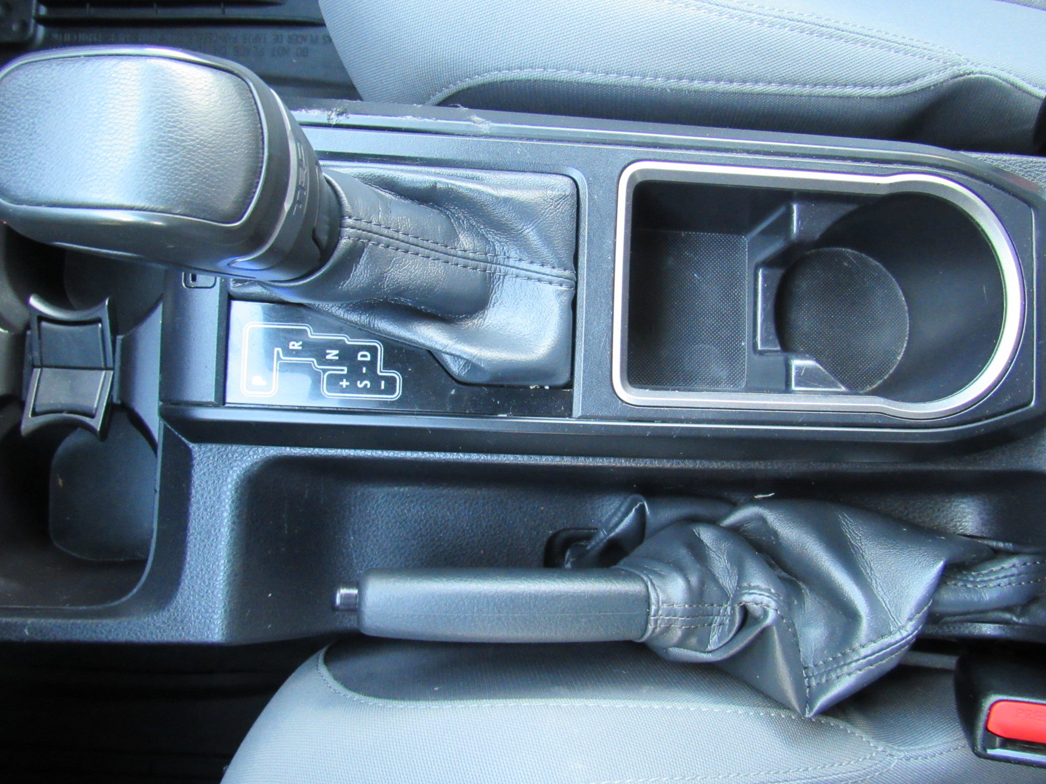 Used 2023 Toyota Tacoma SR AWD/4WD image 25