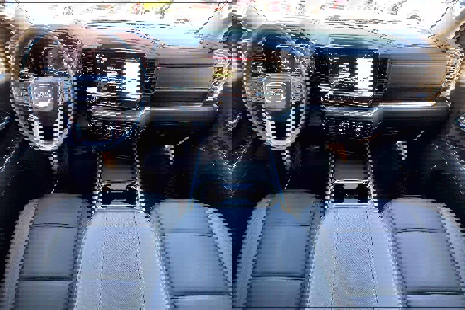 Used 2024 GMC Sierra 2500 SLT w/ SLT Premium Package image 32