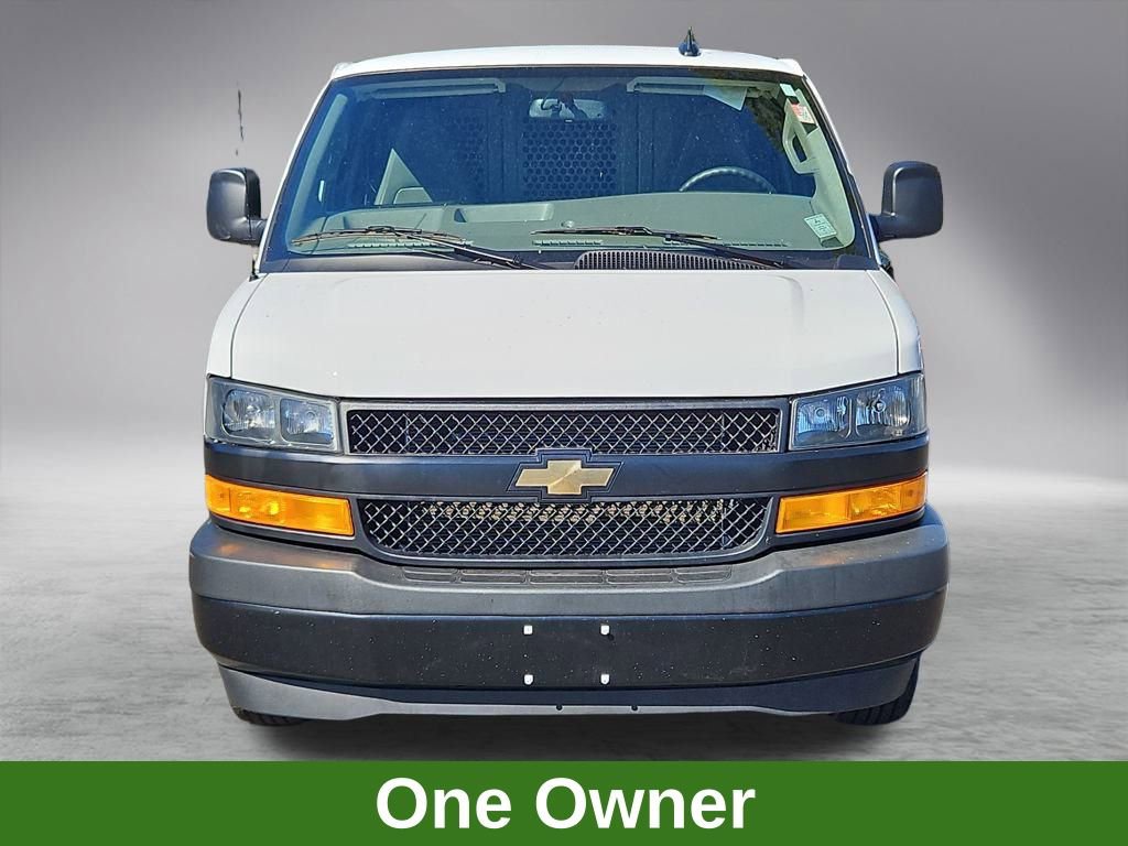 Used 2024 Chevrolet Express 2500 image 2