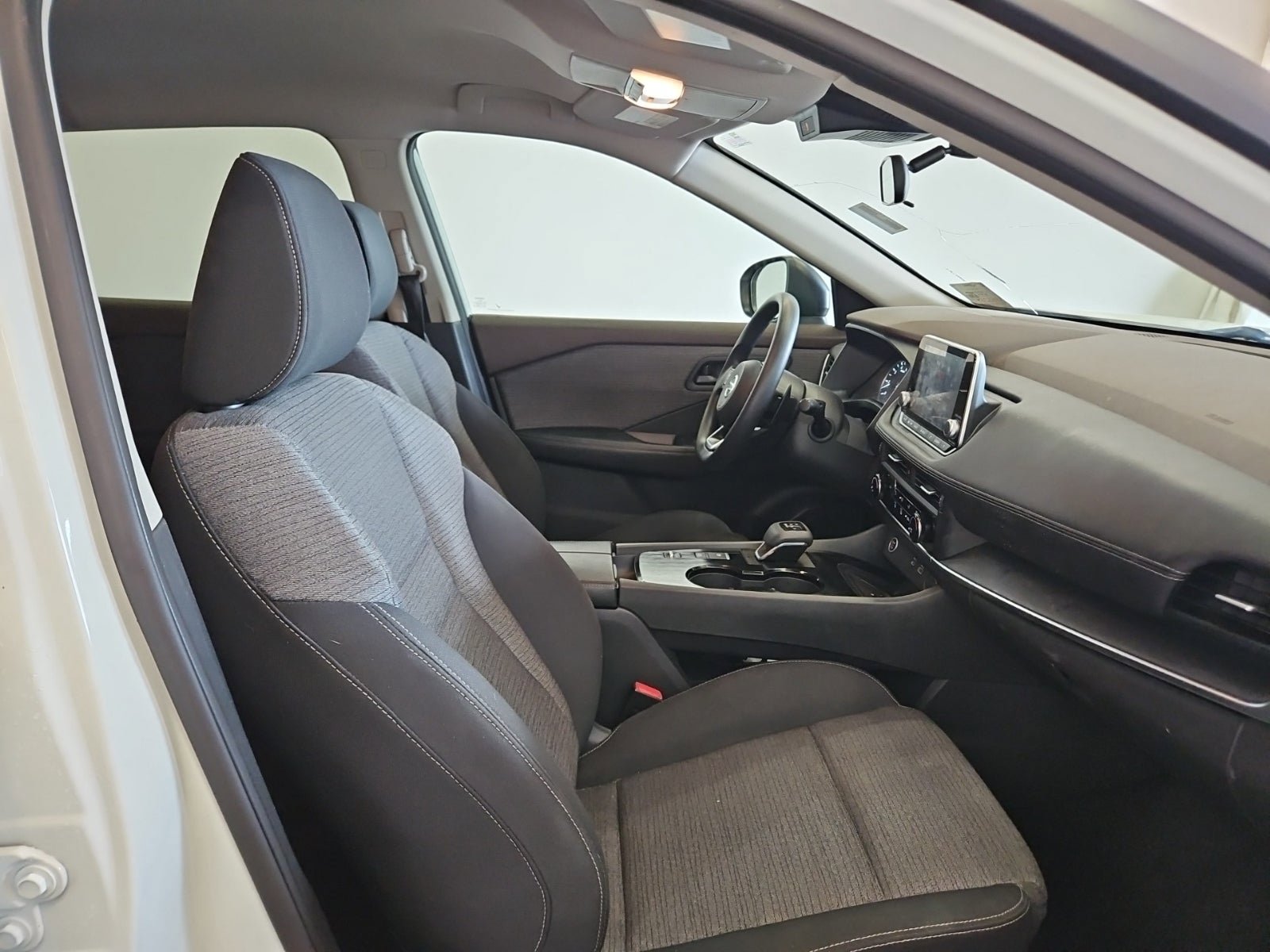 Used 2021 Nissan Rogue S image 13