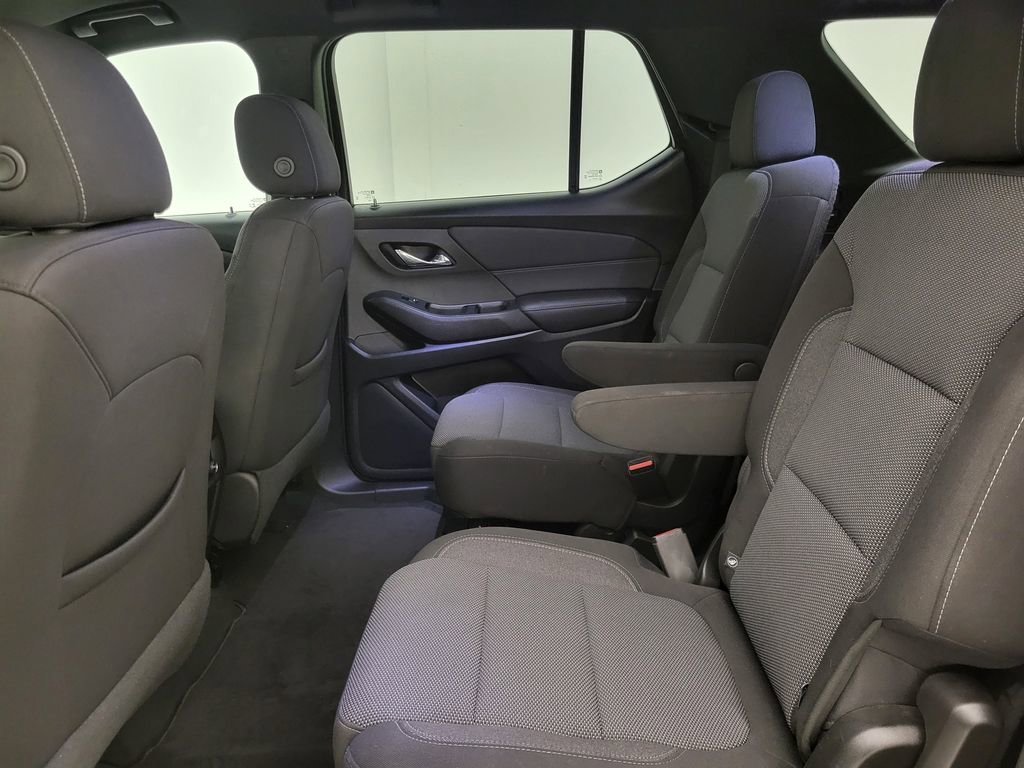 Used 2022 Chevrolet Traverse LT image 45